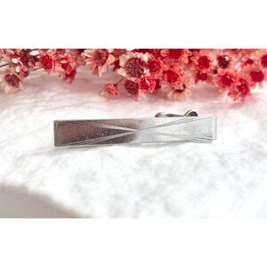Minimalist 80's Style X Carved Silver Toned Vintage Men's Tie Bar | Tie Clip